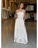 Vestido Feminino Longo e Detalhes Bordado
