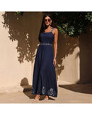 Vestido Feminino Longo e Detalhes Bordado